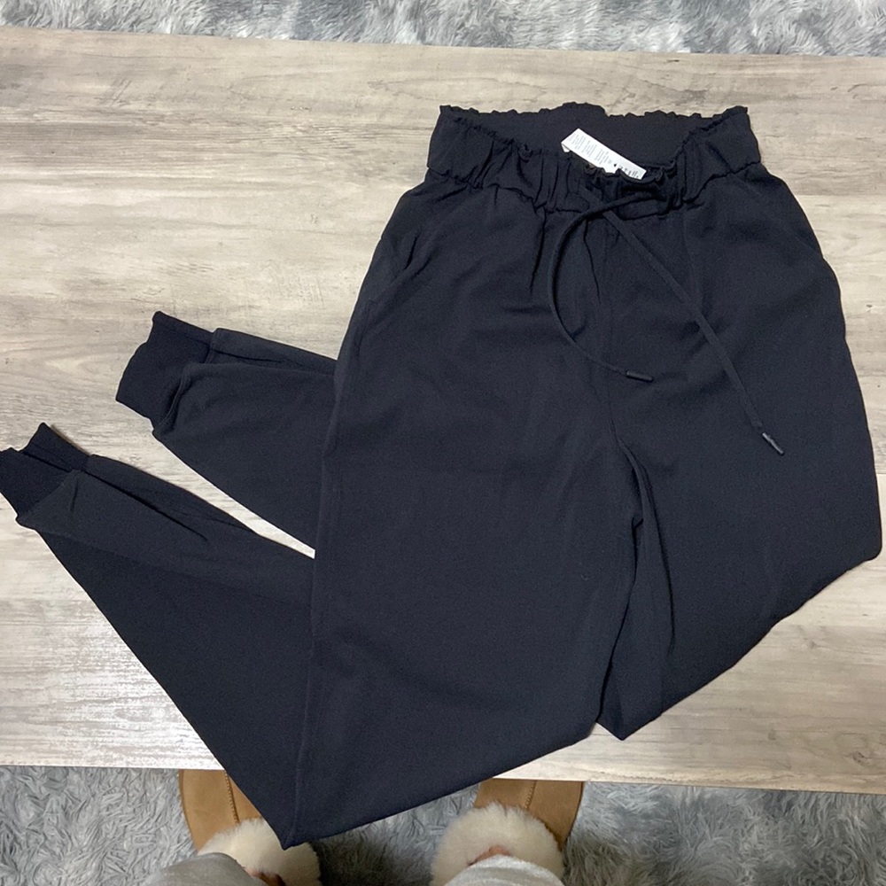 Black Lululemon joggers